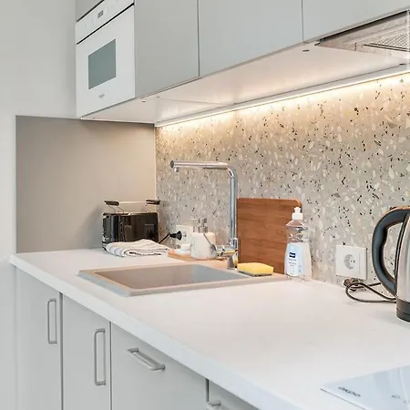 Cozy Renovated 1-bedroom In Апартаменты Таллин